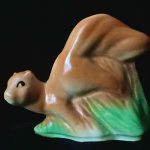 Shawnee Pottery Squirrel Planter made in 1950-1959 Brown and Green.
